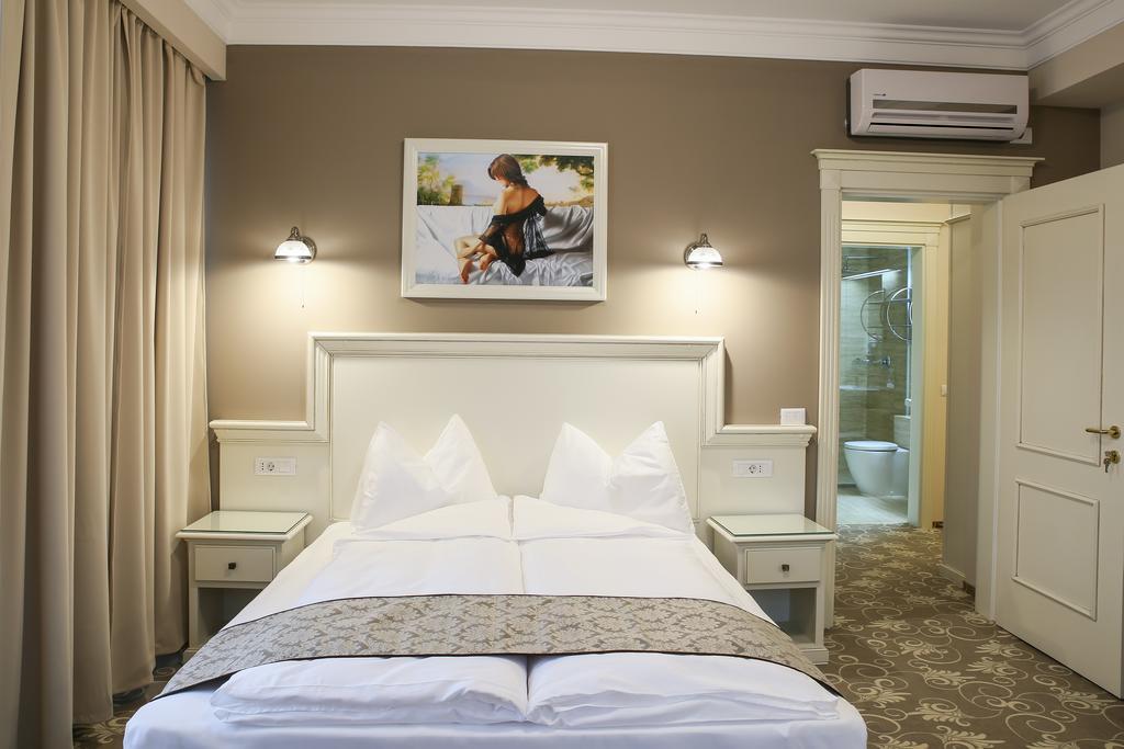 Hotel Montana Vişeu de Sus Zewnętrze zdjęcie